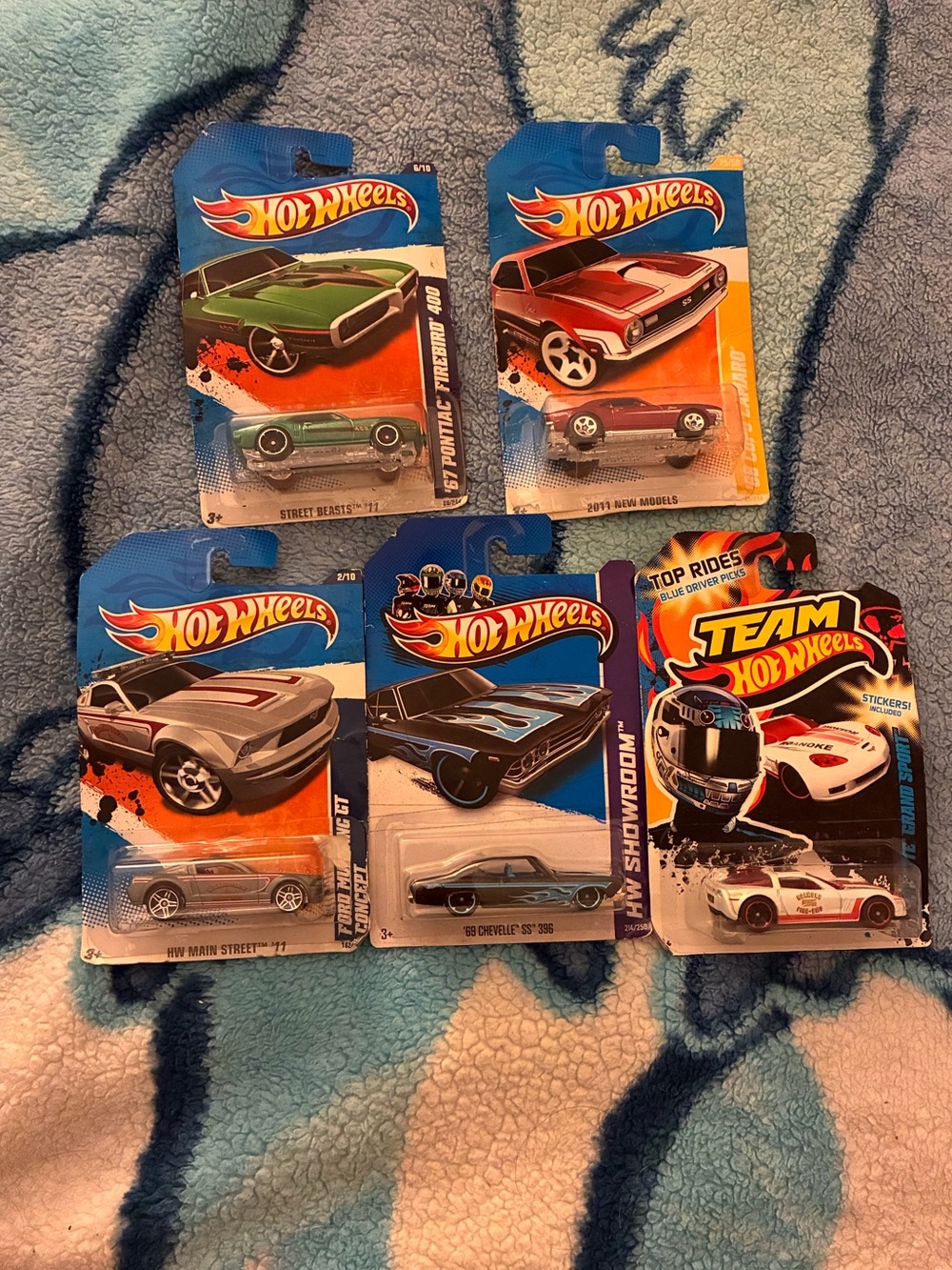 Hot Wheels Die-Cast Car Set - Mixed Colors (5 Pack)